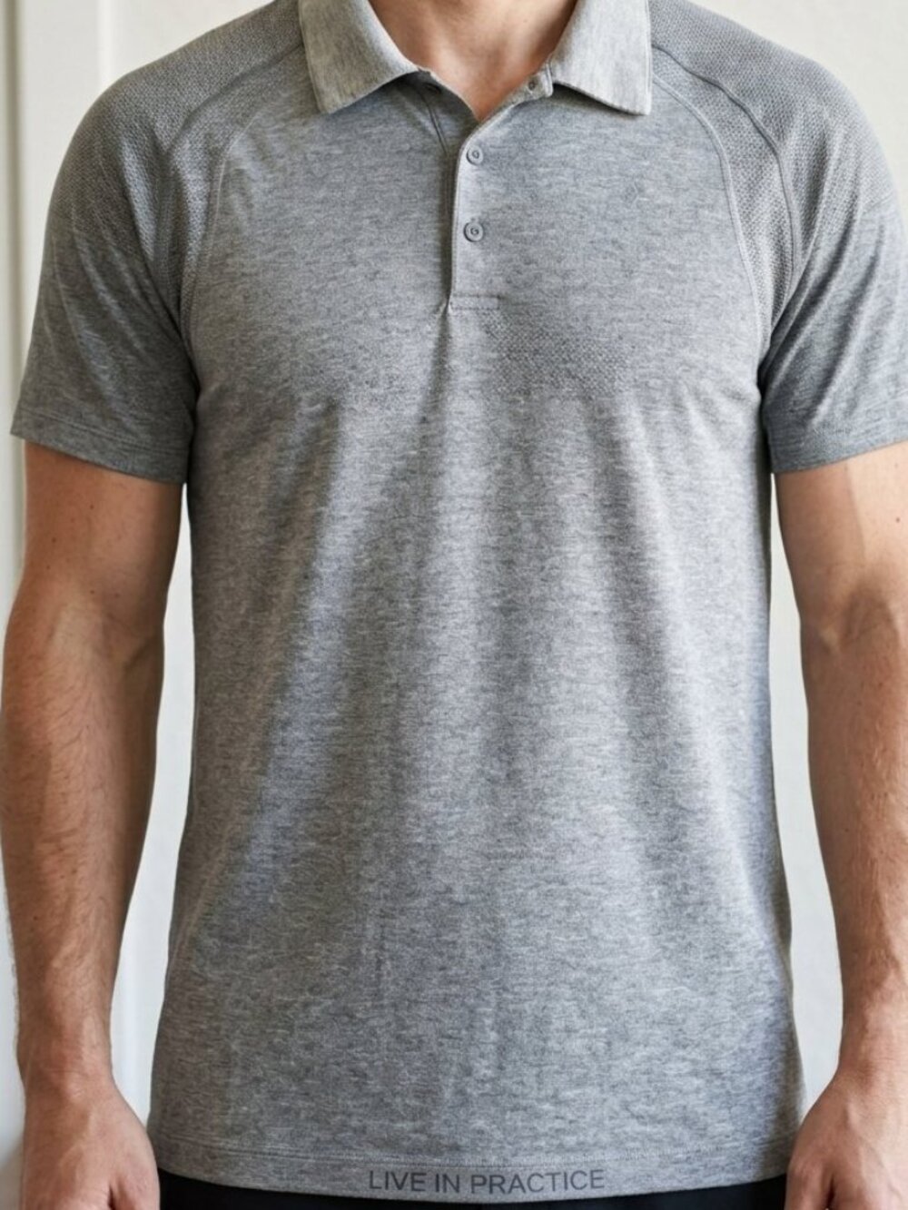 Lululemon Mens Gray Athletic Casual Polo Shirt Short Sleeve Top Live in Practice